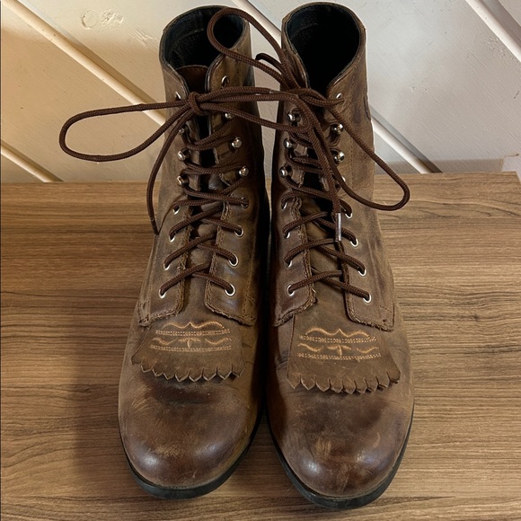 ARIAT Heritage Brown Leather Boots - Picture 1 of 15